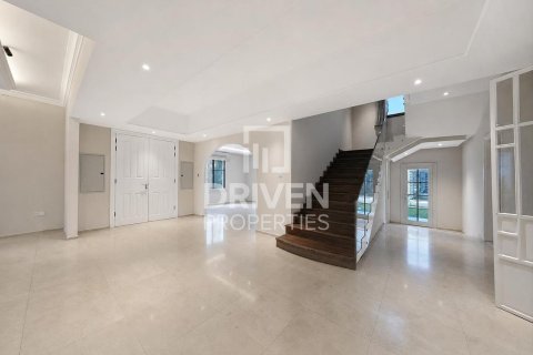 Villa à vendre à  Falcon City of Wonders, Dubai, EAU 5 chambres, 1064.85 m2 № 742432 - photo 6