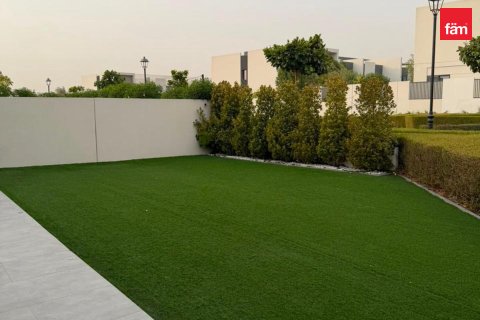 Dubai, BAE’de kiralık villa 4 yatak odası, 376 m² No 740345 - fotoğraf 2
