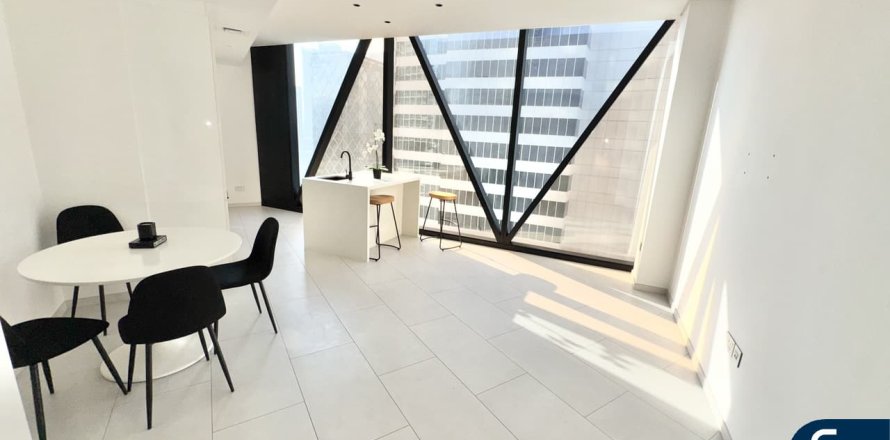 Business Bay, Dubai, UAE의 아파트 침실 1개, 68제곱미터 번호 667320